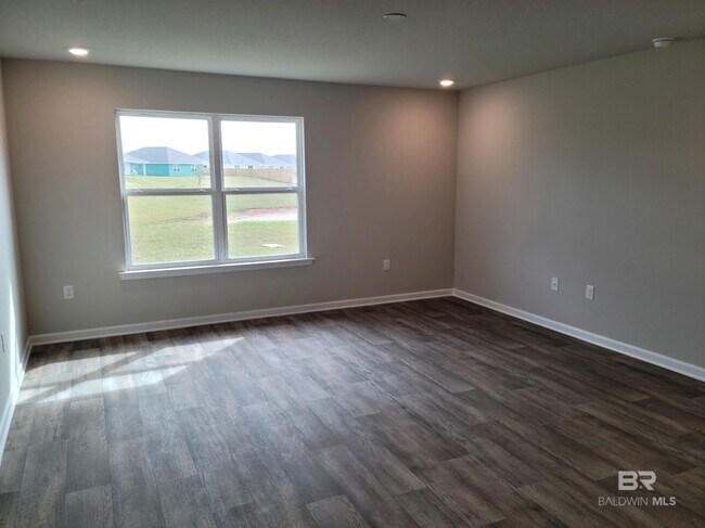 Building Photo - 23213 Shadowridge Dr