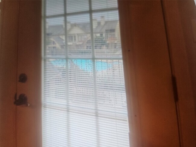 Building Photo - 2425 Holly Hall St