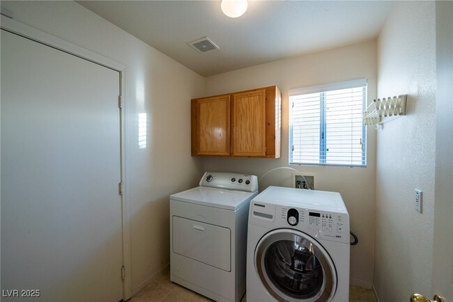 Building Photo - 273 Manzanita Ranch Ln