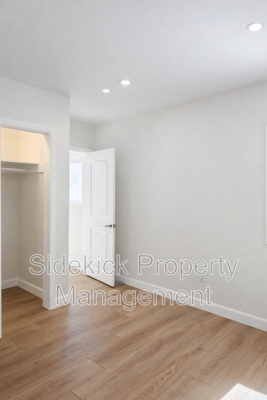 Building Photo - 5009 Wadena St