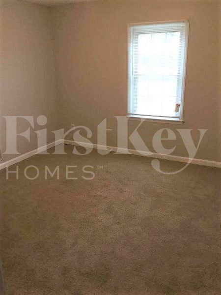 Building Photo - 2051 Windsor Ln SW