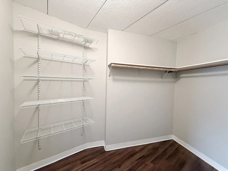 Building Photo - 147 Turner Rd