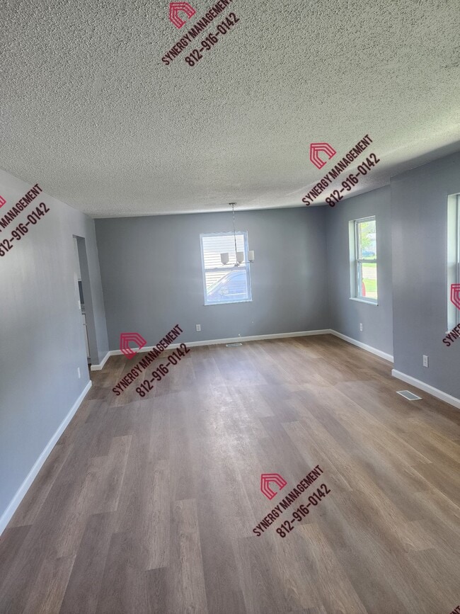 Building Photo - 2613 Hawthorne Ave
