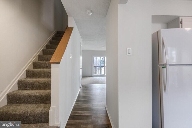 Building Photo - 11770 Stonegate Ln