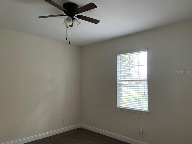 Building Photo - 1704 Lobelia Dr