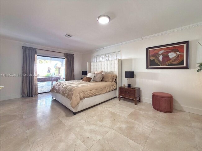 Building Photo - 7925 SW 124th St