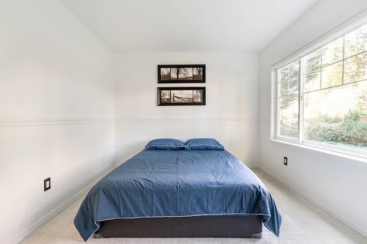 Building Photo - 16908 River Rock Dr