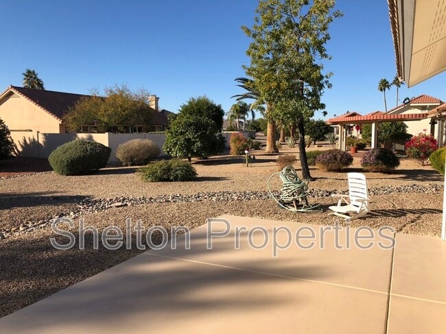 Building Photo - 14305 W Heritage Dr
