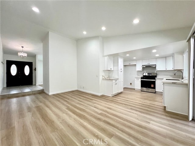 Building Photo - 1545 Meadow Glen Rd