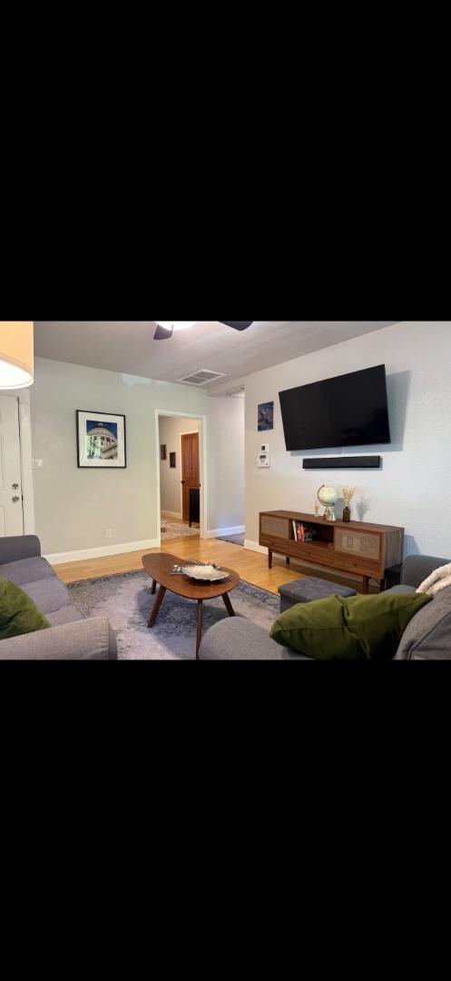 Building Photo - 4000 4th Ave