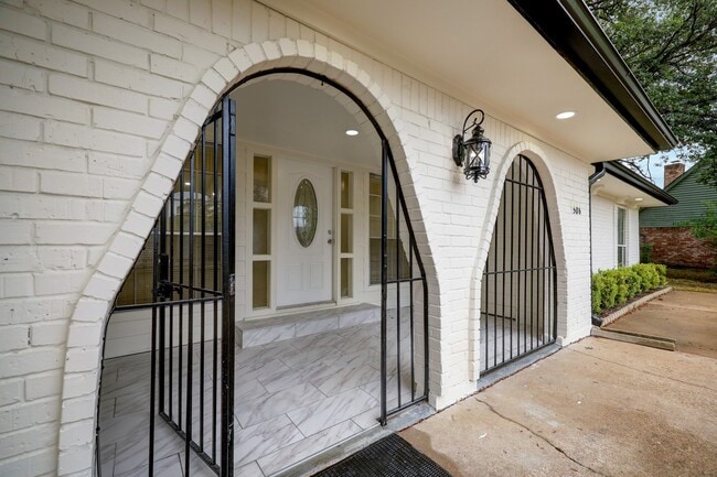 Primary Photo - 5506 Bent Bough Ln