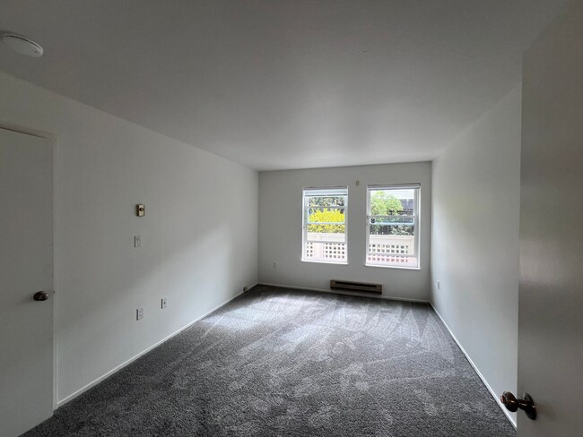 Building Photo - Epic REA - Fabulous 2BRs+1BA Condo with a ...