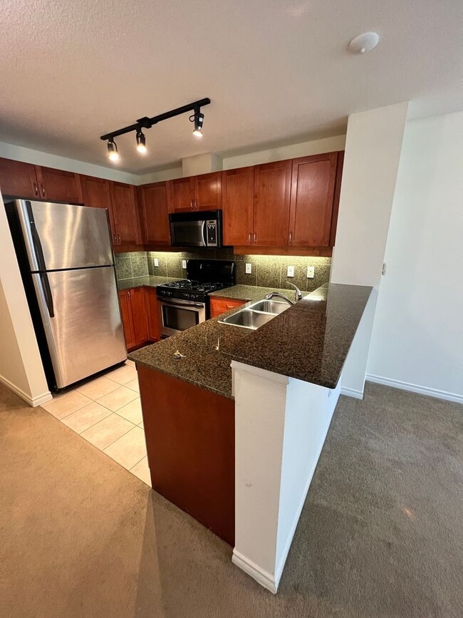 Building Photo - Little Italy 1 Bed/ 1.5 Bath, Loft at Treo!