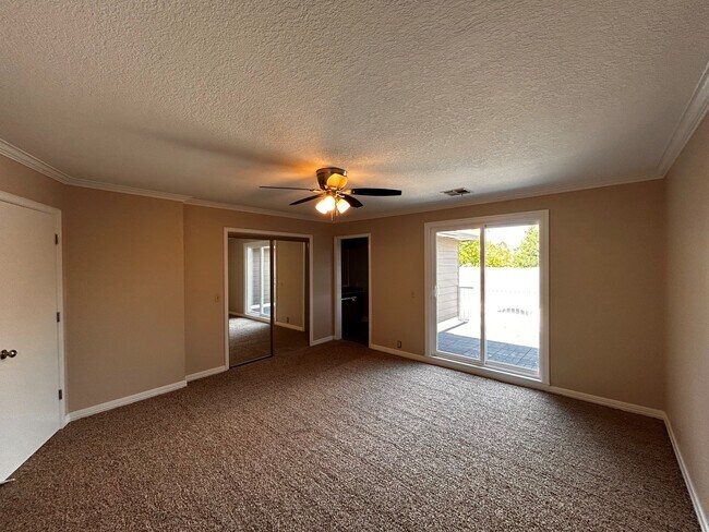 Building Photo - 11902 Shady Trail Ln