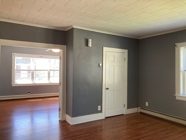 Building Photo - 30 Grant St