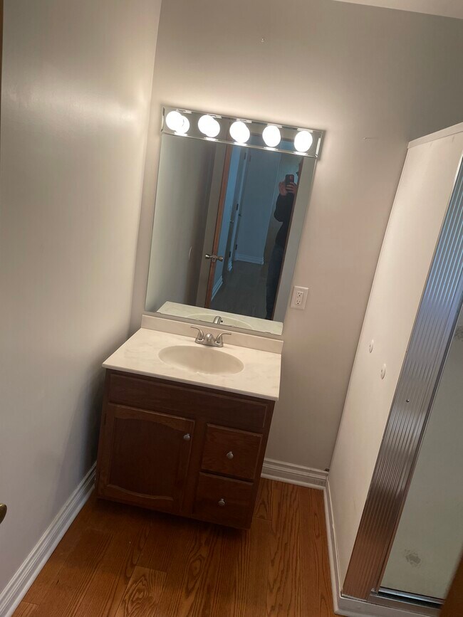 Building Photo - 4685 Mackinaw Rd