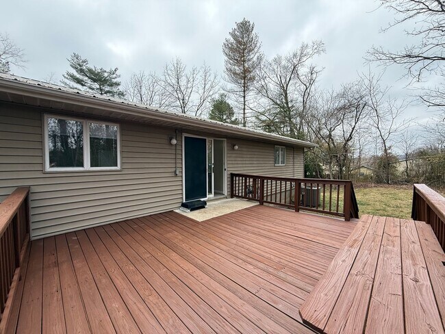 Building Photo - 3 Bedroom 2 Bathroom Home located in Greene County, TN