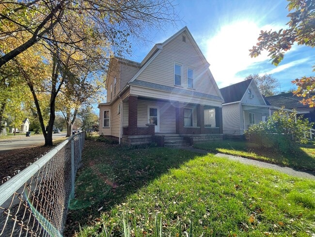 Primary Photo - 231 N 23rd St