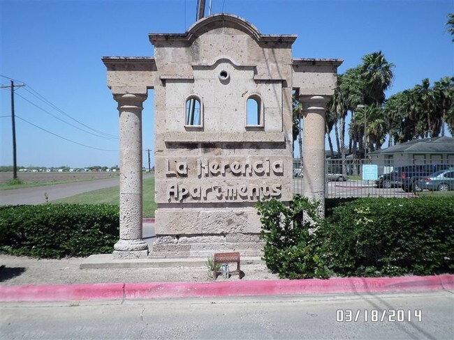 Building Photo - 100 La Herencia