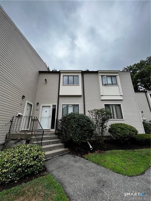 Building Photo - 715 Frenchtown Rd