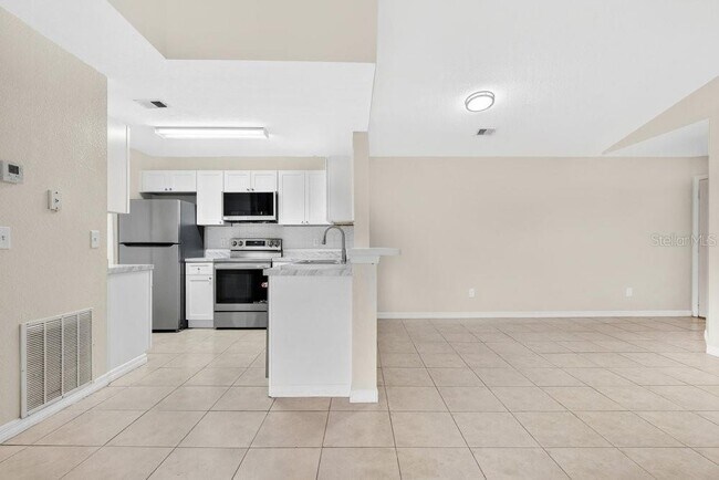 Building Photo - 7606 Pissarro Dr