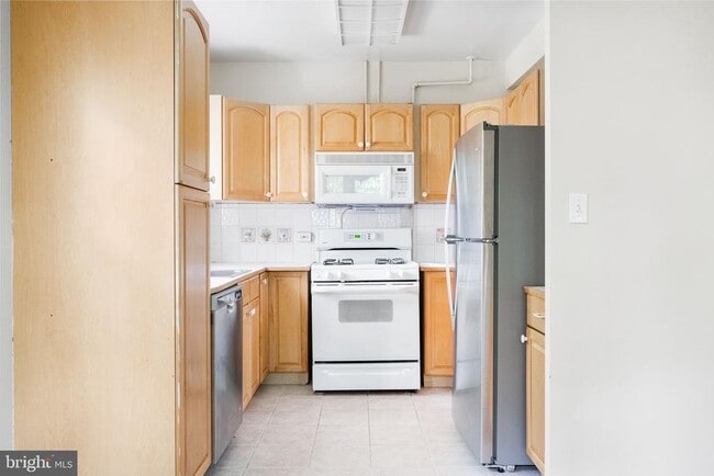 Building Photo - 1535 Mt Eagle Pl