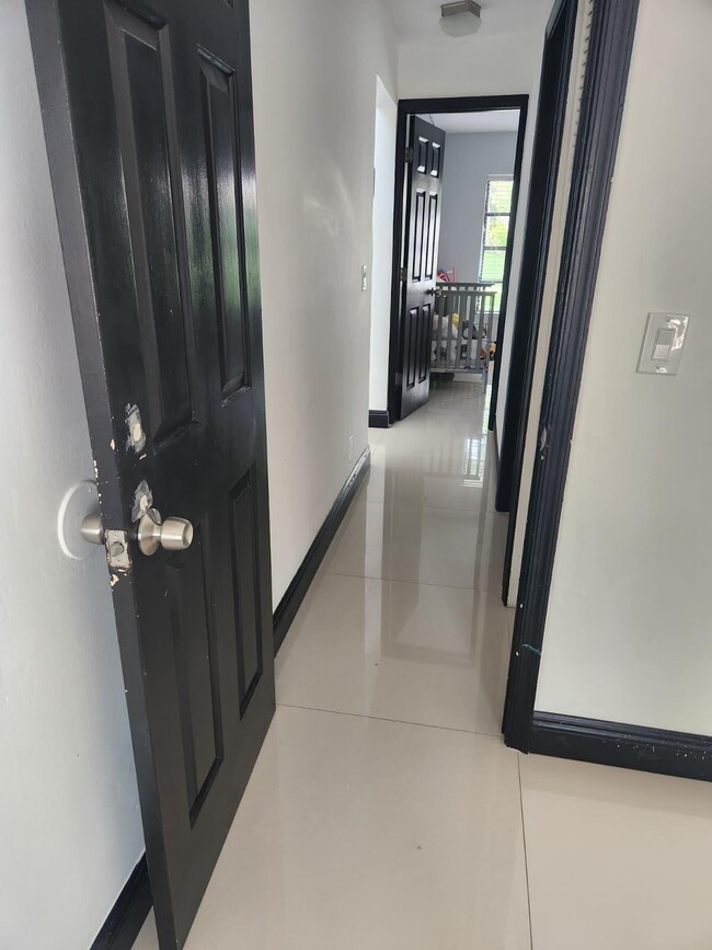 Building Photo - 12760 Spinnaker Ln