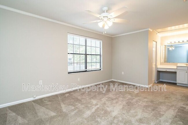 Building Photo - 2406 Condor Ct