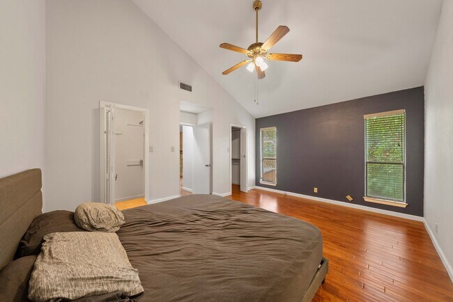 Building Photo - Stylish 3-Bed Home with Pool Access, Fenced Yard, and Garage — North Hills Village, San Antonio