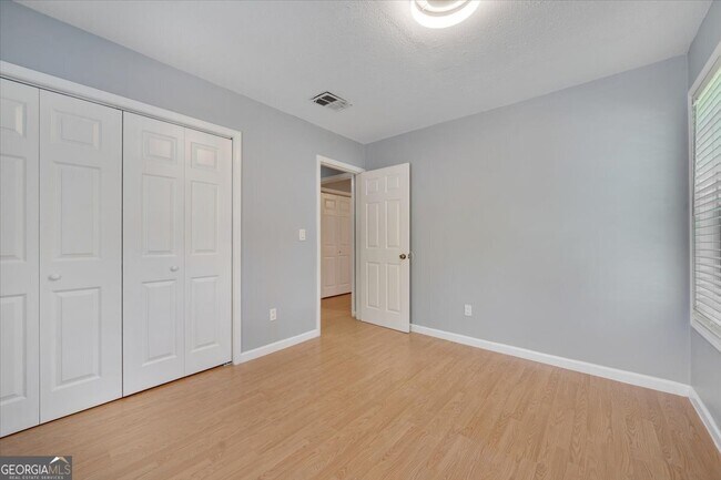 Building Photo - 3599 Woodbriar Cir