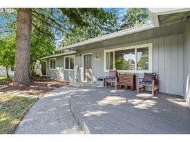 Building Photo - 5515 NE 41st Ave