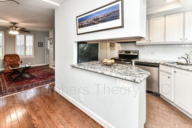 Building Photo - 4817 S 28th St