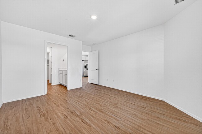 Building Photo - 27003 Euphonia Grn Ln