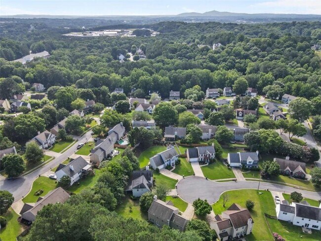 Building Photo - 405 Mt Vernon Ct