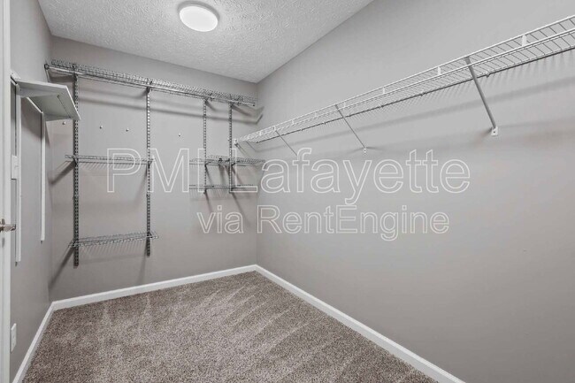 Building Photo - 3700 Goodall Ct