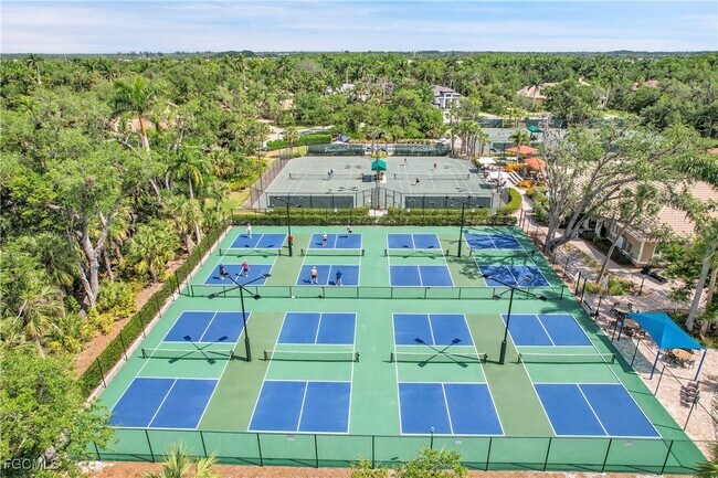 Building Photo - 13725 Magnolia Isle Dr