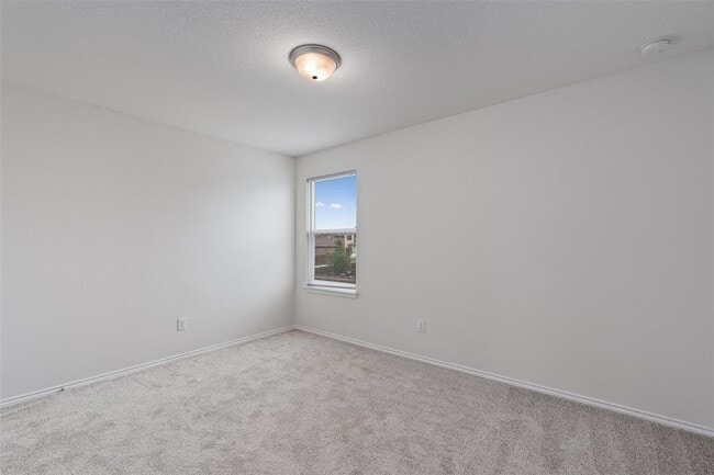 Building Photo - 305 Los Cobos Ln