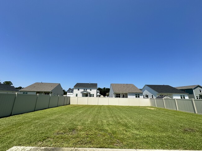 Building Photo - 757 Lambeth Ln