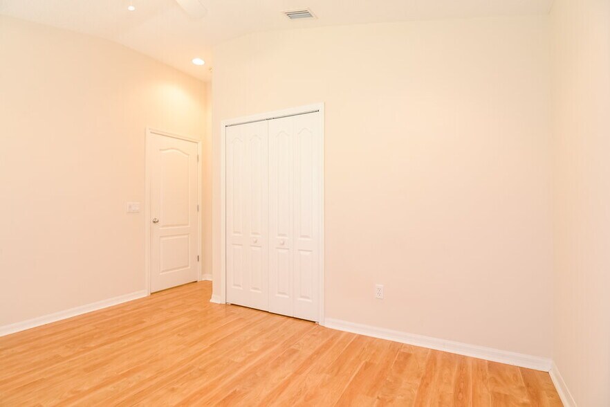 Building Photo - 1101 Rolling Stone Run