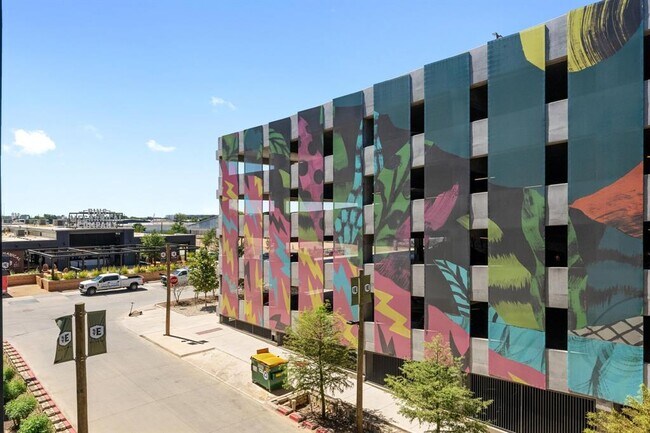 Building Photo - 4315 S Congress Ave