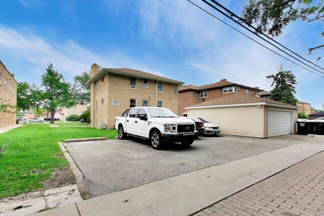 Building Photo - 3024 S Harlem Ave
