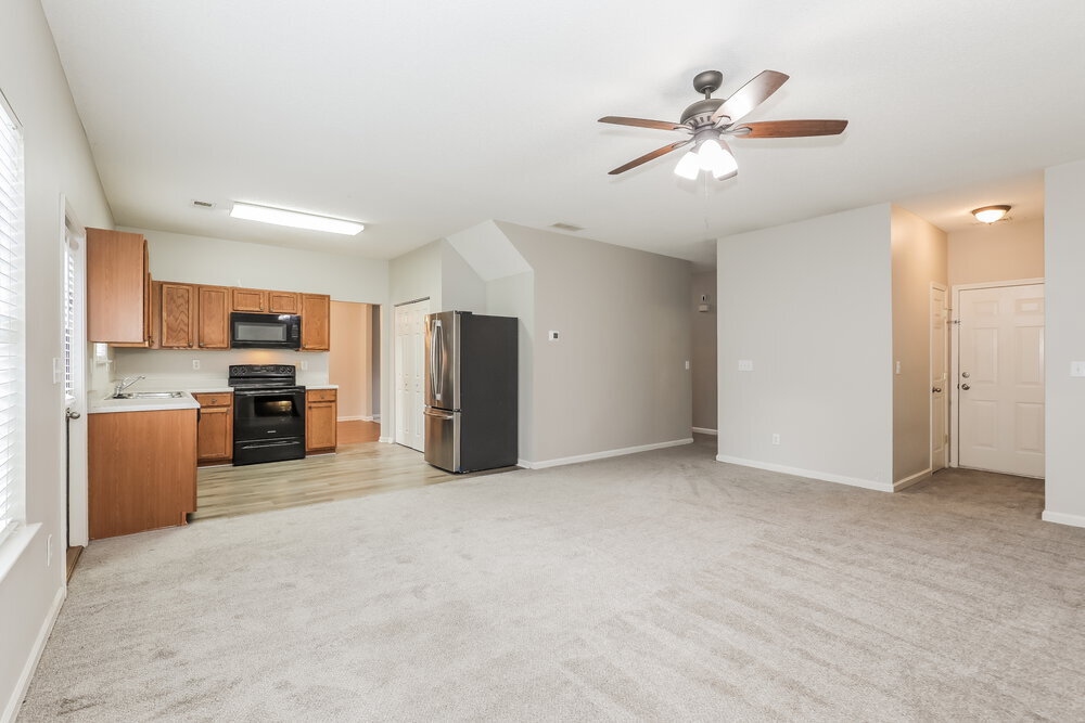 Building Photo - 1607 Thornwick Trace