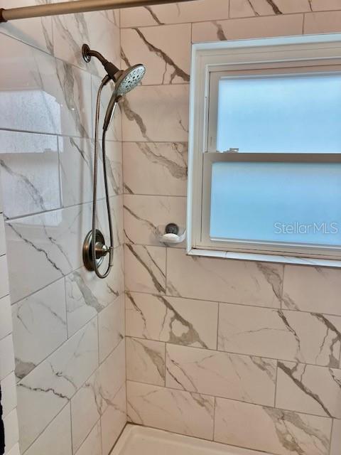 Building Photo - 121 14th Ave N