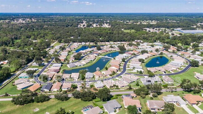 Building Photo - 2235 Silver Re Dr