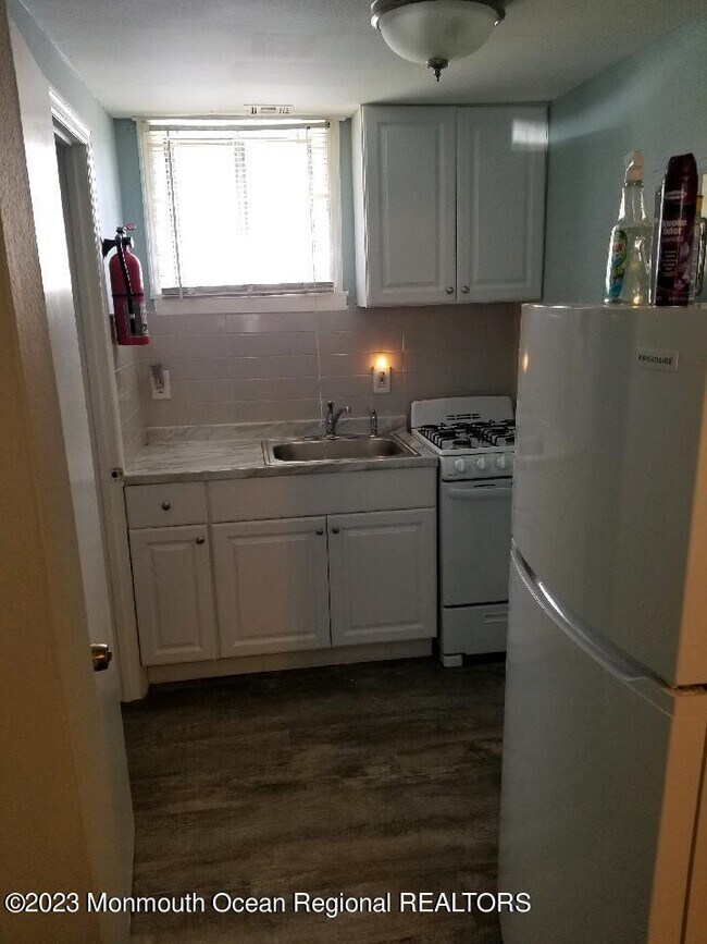 Building Photo - 5015 NJ-33