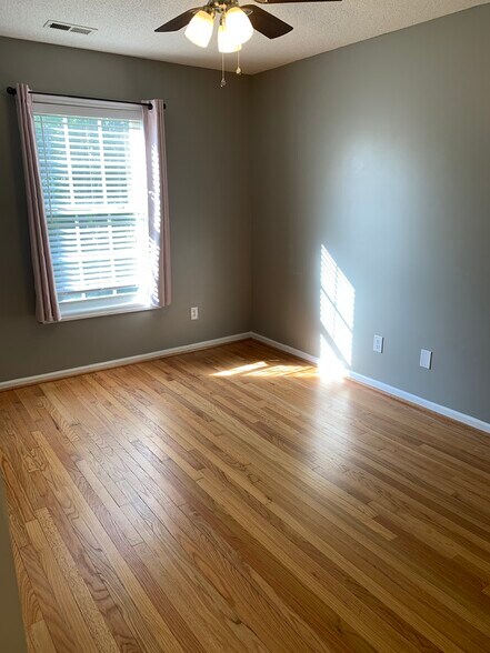 bedroom 2 - 5420 Phillipsburg Dr