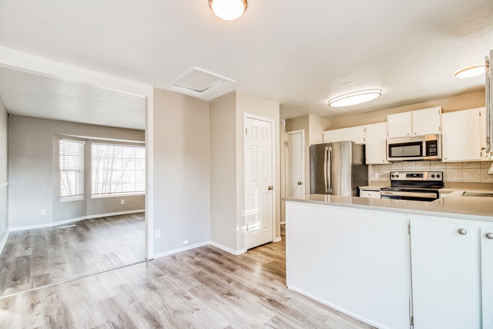 Building Photo - 3988 Burningham Dr