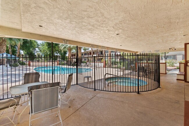Building Photo - Welcome to this modern, remodeled condo!