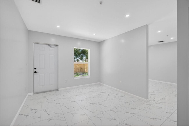 Building Photo - 3255 Avenue J