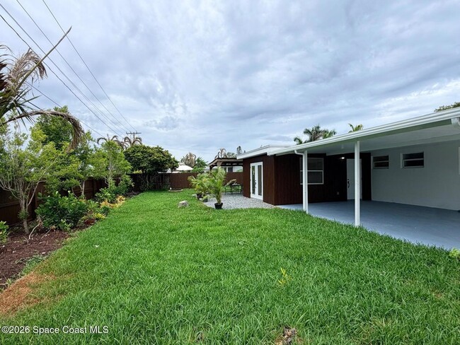 Building Photo - 205 Melaleuca Dr